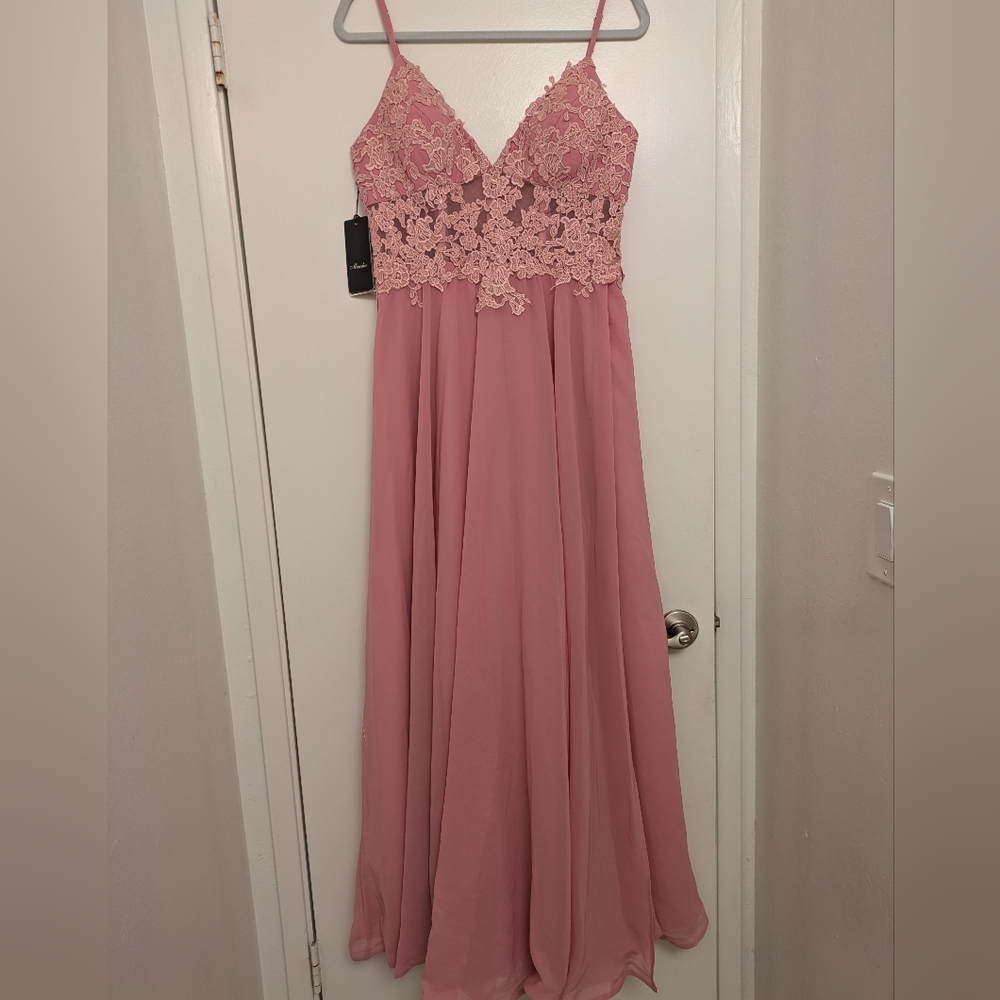 Elegant Pink Maxi Sundress with Spaghetti Straps